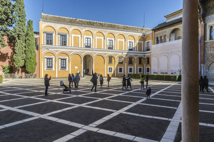 Sevilla 070 - Real Álcazar - Patio de La Monteria.jpg